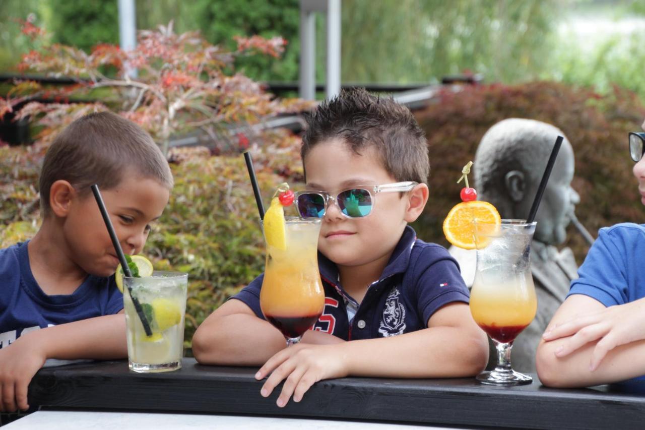 To Wellness Hotel บานค์ ภายนอก รูปภาพ