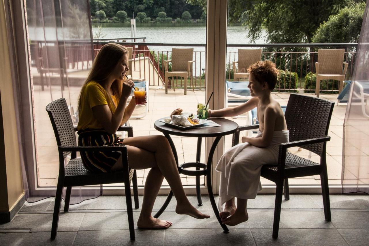 To Wellness Hotel บานค์ ภายนอก รูปภาพ