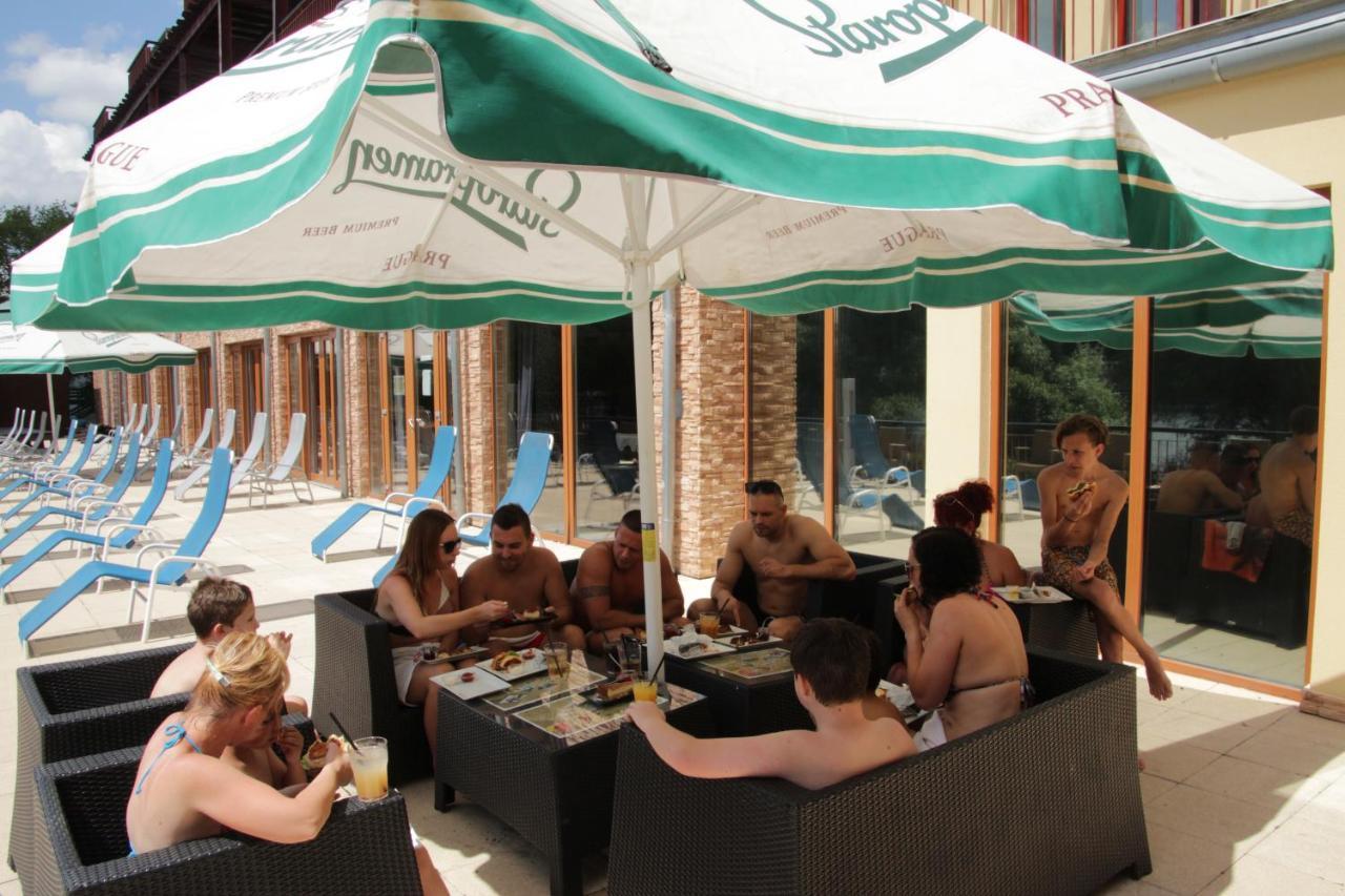 To Wellness Hotel บานค์ ภายนอก รูปภาพ
