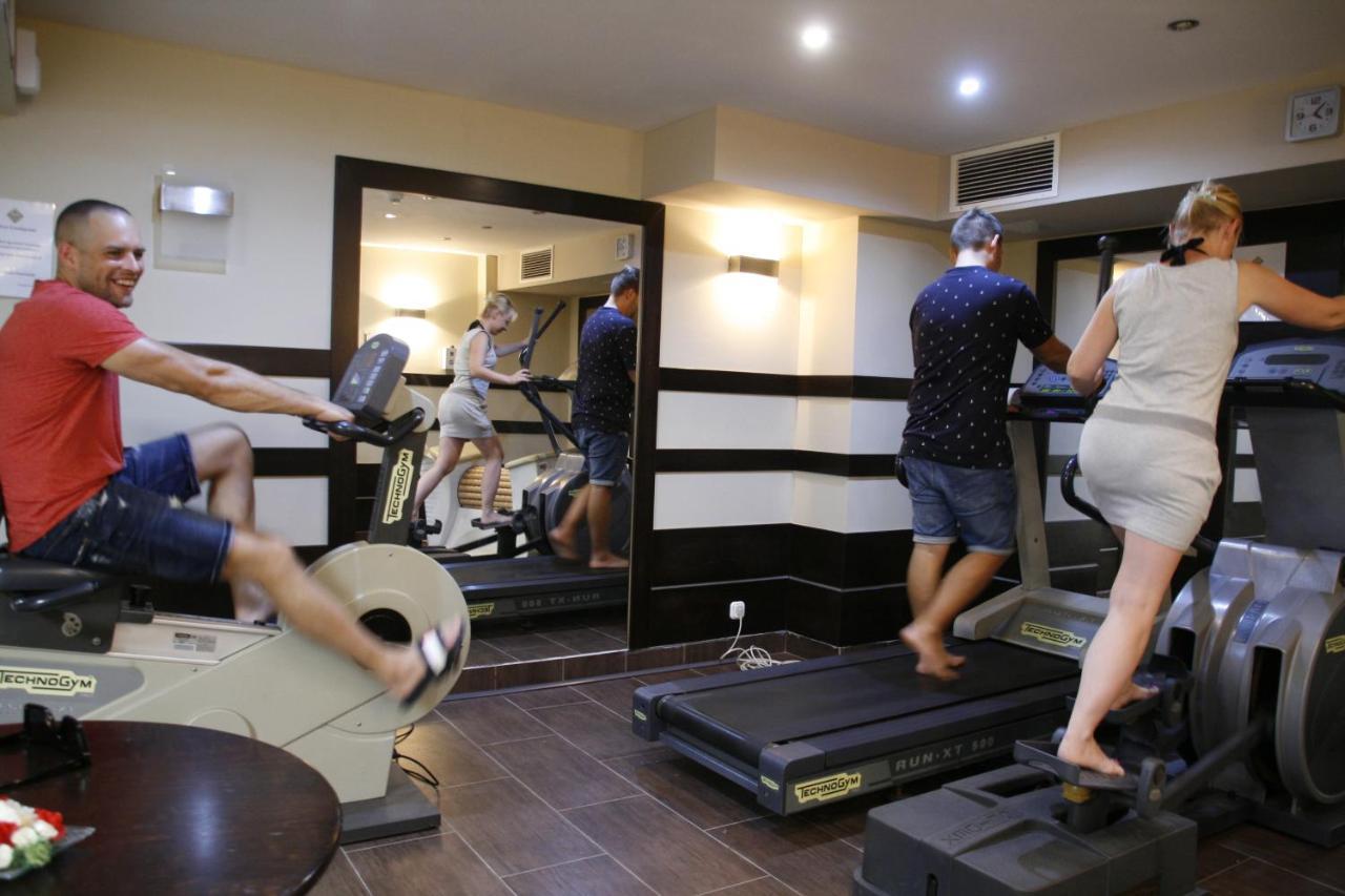To Wellness Hotel บานค์ ภายนอก รูปภาพ
